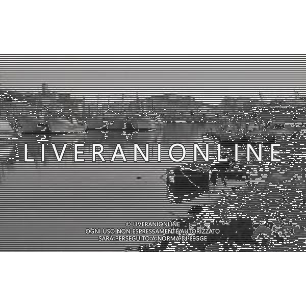 NEG MAZZARA DEL VALLO- I PESCHERECCI FERMI PER LA CRISI DELLA PESCA NELL\'ANNO 1982 AG ALDO LIVERANI SAS