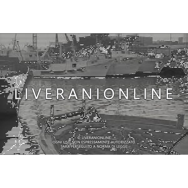 NEG MAZZARA DEL VALLO- I PESCHERECCI FERMI PER LA CRISI DELLA PESCA NELL\'ANNO 1982 AG ALDO LIVERANI SAS