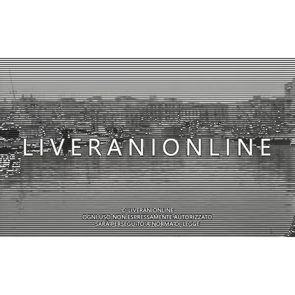 NEG MAZZARA DEL VALLO- I PESCHERECCI FERMI PER LA CRISI DELLA PESCA NELL\'ANNO 1982 AG ALDO LIVERANI SAS