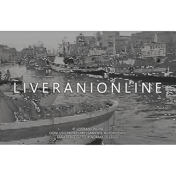 NEG MAZZARA DEL VALLO- I PESCHERECCI FERMI PER LA CRISI DELLA PESCA NELL\'ANNO 1982 AG ALDO LIVERANI SAS