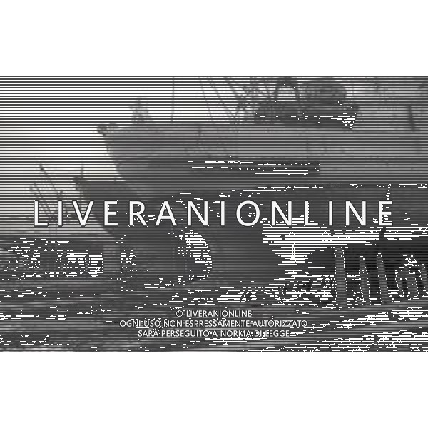 NEG MAZZARA DEL VALLO- I PESCHERECCI FERMI PER LA CRISI DELLA PESCA NELL\'ANNO 1982 AG ALDO LIVERANI SAS