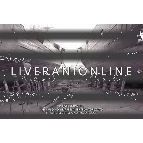 NEG MAZZARA DEL VALLO- I PESCHERECCI FERMI PER LA CRISI DELLA PESCA NELL\'ANNO 1982 AG ALDO LIVERANI SAS