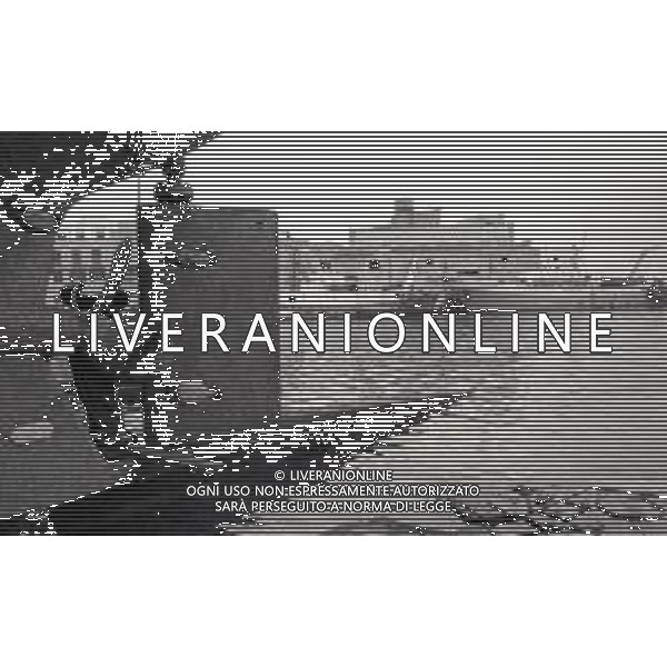 NEG MAZZARA DEL VALLO- I PESCHERECCI FERMI PER LA CRISI DELLA PESCA NELL\'ANNO 1982 AG ALDO LIVERANI SAS