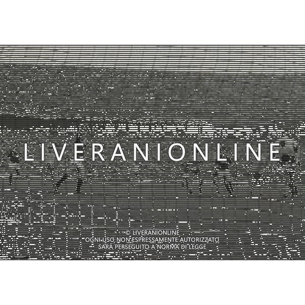 NEG-1982-1983 -MILANO COPPA ITALIA MILAN-VERONA 3-3 NELLA FOTO RIGORE FRANCO BARESI AG ALDO LIVERANI SAS