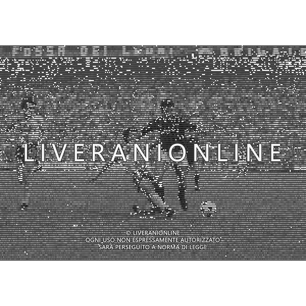 NEG-1982-1983 -MILANO COPPA ITALIA MILAN-VERONA 3-3 NELLA FOTO SERGIO BATTISTINI E ROBERTO TRICELLA AG ALDO LIVERANI SAS