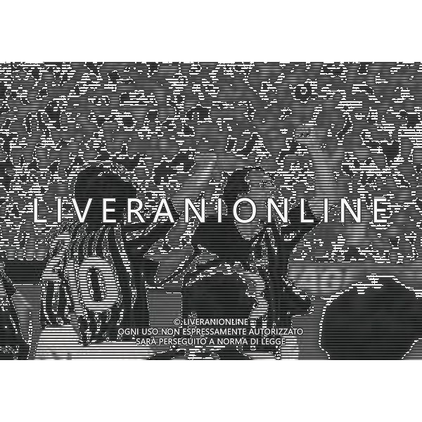 NEG-1982-1983 -MILANO COPPA ITALIA MILAN-VERONA 3-3 NELLA FOTO ESULTANZA JOE JORDAN AG ALDO LIVERANI SAS