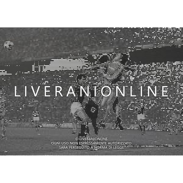 NEG-1982-1983 -MILANO COPPA ITALIA MILAN-VERONA 3-3 NELLA FOTO PARATA CLAUDIO GARELLA AG ALDO LIVERANI SAS