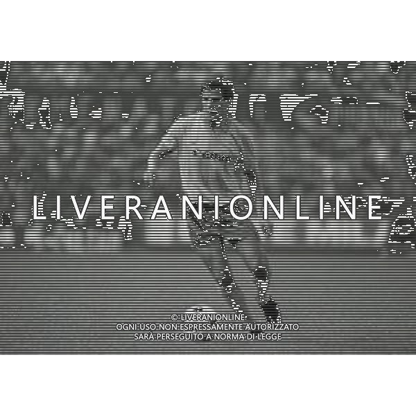 NEG-1982-1983 -MILANO COPPA ITALIA MILAN-VERONA 3-3 NELLA FOTO LUCIANO MARANGON AG ALDO LIVERANI SAS