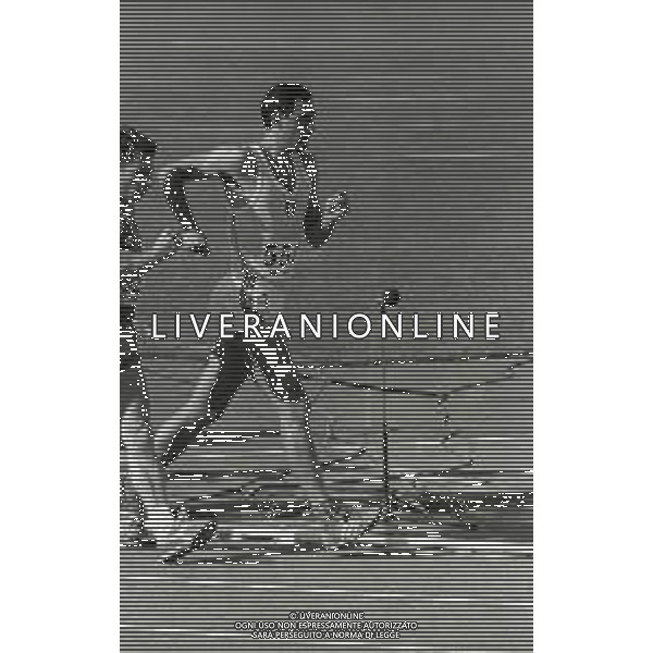 NEG-RETROSPETTIVA MAURIZIO DAMILANO ATLETA NELLA FOTO MAURIZIO DAMILANO AD ATENE AI CAMPIONATI EURPEI DI ATLETICA NELL\'ANNO 1982 AG ALDO LIVERANI SAS