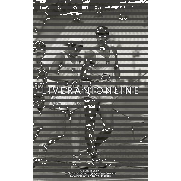 NEG-RETROSPETTIVA MAURIZIO DAMILANO ATLETA NELLA FOTO MAURIZIO DAMILANO AD ATENE AI CAMPIONATI EURPEI DI ATLETICA NELL\'ANNO 1982 AG ALDO LIVERANI SAS