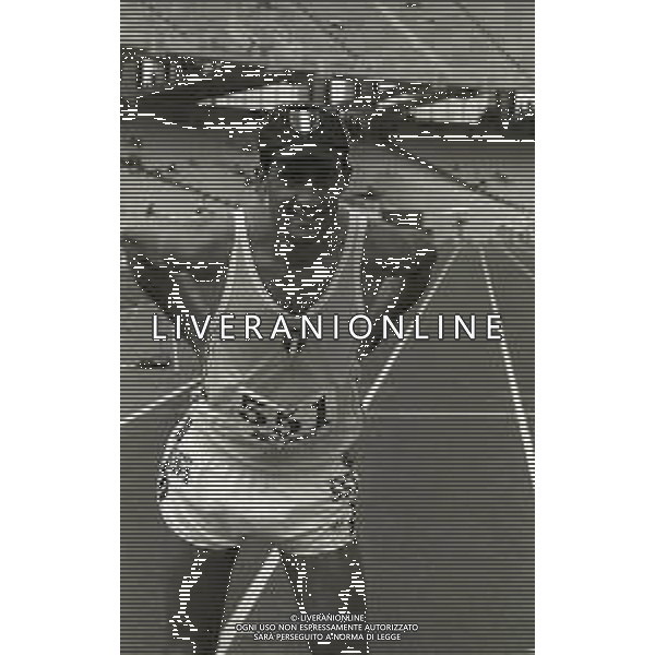 NEG-RETROSPETTIVA MAURIZIO DAMILANO ATLETA NELLA FOTO MAURIZIO DAMILANO AD ATENE AI CAMPIONATI EURPEI DI ATLETICA NELL\'ANNO 1982 AG ALDO LIVERANI SAS