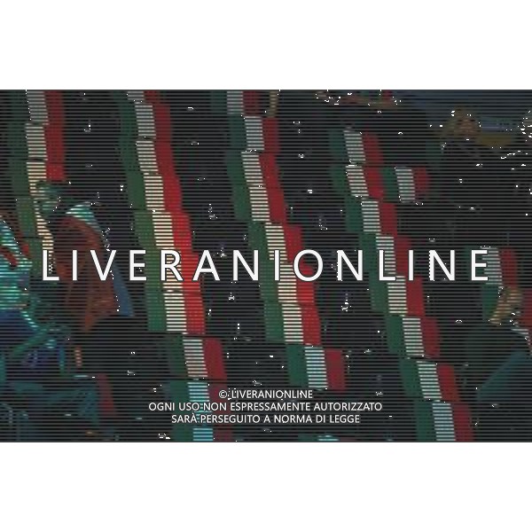 TVRCOR 19-11-2025 – 2025 Davis Cup Finals - Final Eight Bologna (BO) – SuperTennis Arena di BolognaFiere - Italia vs Austria nella foto seggiolini pubblico tifosi con bandiera Italiana FOTO ROBERTA CORRADIN-AG ALDO LIVERANI SAS