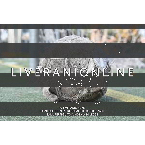 TVRG Pallone sgonfiato vecchio Milano 20-11-2025 Pallone sgonfiato, vecchio, calcio malato, sogni infranti rubati, violenza nel mondo del calcio foto Roberto Garavaglia/Agenzia Aldo Liverani sas