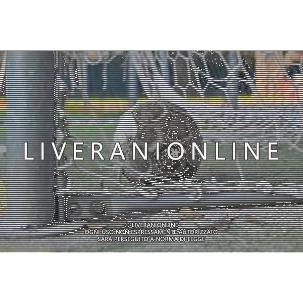 TVRG Pallone sgonfiato vecchio Milano 20-11-2025 Pallone sgonfiato, vecchio, calcio malato, sogni infranti rubati, violenza nel mondo del calcio foto Roberto Garavaglia/Agenzia Aldo Liverani sas