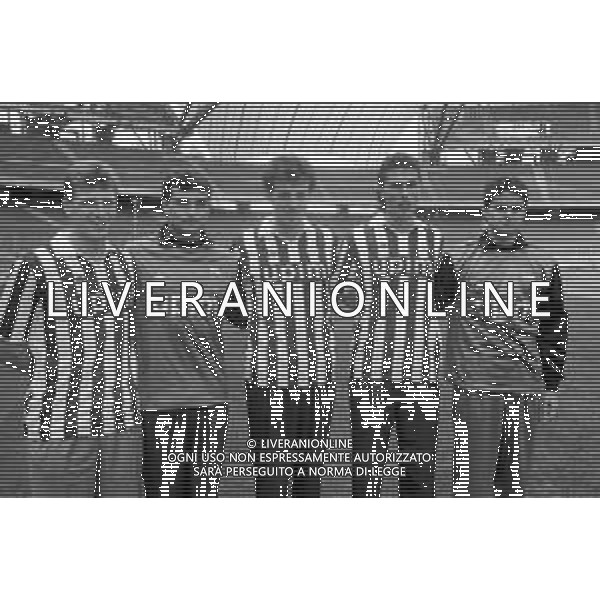 NEG- RETROSPETTIVA JUVENTUS CALCIO NELLA FOTO PRESENTAZIONE DEI NUOVI ACQUISTI: DINO BAGGIO, ANGELO PERUZZI, LAMBERTO PIOVANELLI, MASSIMO CARRERA E FABIO MARCHIORO NEL GIUGNO DELL’ANNO 1991 AG ALDO LIVERANI SAS