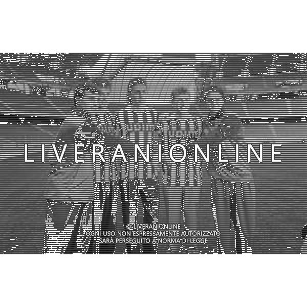 NEG- RETROSPETTIVA JUVENTUS CALCIO NELLA FOTO PRESENTAZIONE DEI NUOVI ACQUISTI: DINO BAGGIO, ANGELO PERUZZI, LAMBERTO PIOVANELLI, MASSIMO CARRERA E FABIO MARCHIORO NEL GIUGNO DELL’ANNO 1991 AG ALDO LIVERANI SAS