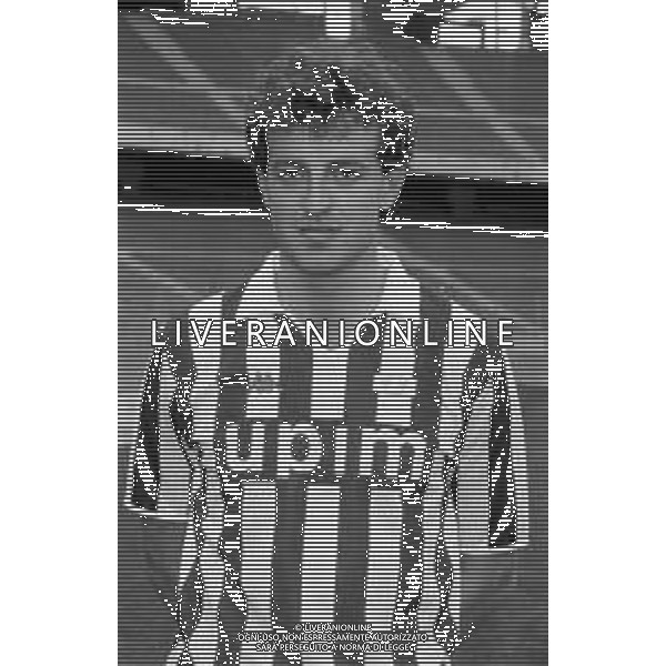 NEG- RETROSPETTIVA JUVENTUS CALCIO NELLA FOTO LAMBERTO PIOVANELLI ALLA SUA PRESENTAZIONE COME NUOVO ACQUISTO NEL GIUGNO NELL\'ANNO 1991 AG ALDO LIVERANI SAS