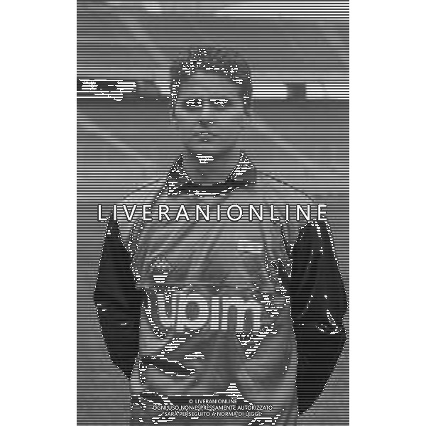 NEG- RETROSPETTIVA JUVENTUS CALCIO NELLA FOTO FABIO MARCHIORO PORTIERE ALLA SUA PRESENTAZIONE COME NUOVO ACQUISTO NEL GIUGNO NELL\'ANNO 1991 AG ALDO LIVERANI SAS