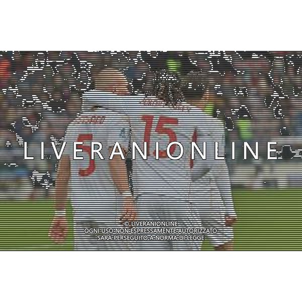 22-11-2025. Cagliari calcio-Genoa F.C: calcio, 12° giornta serie A 2025/2026, campionato calcio Italia, stadio Unipol Domus Cagliari. Foto Salvatore Moi/Agenzia Aldo Liverani s.as. Nella foto: Gol Genoa in trasferta contro Cagliari allo stadio Unipol Domus. Segna: Leo Ostigard Genoa ©MOI SALVATORE - AGENZIA ALDO LIVERANI SAS