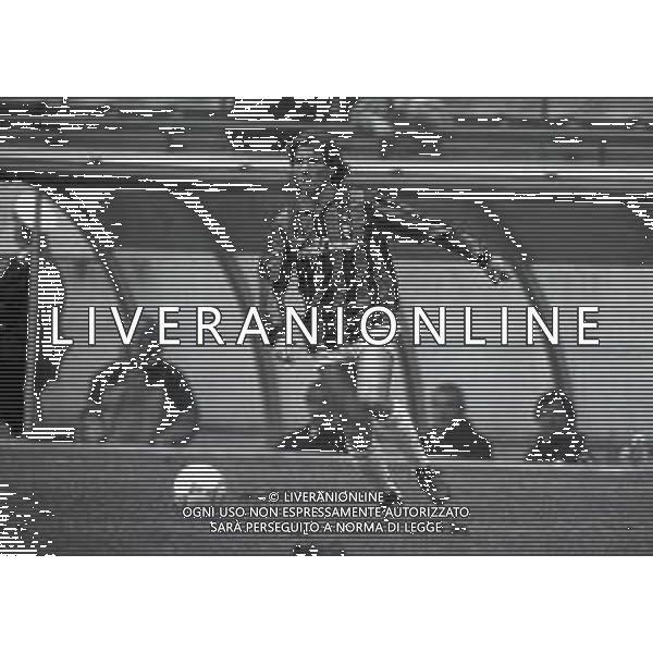 NEG-14-11-1990-MILANO-COPPA ITALIA MILAN -LECCE 3-0 NELLA FOTO GIOVANNI STROPPA AG ALDO LIVERANI SAS