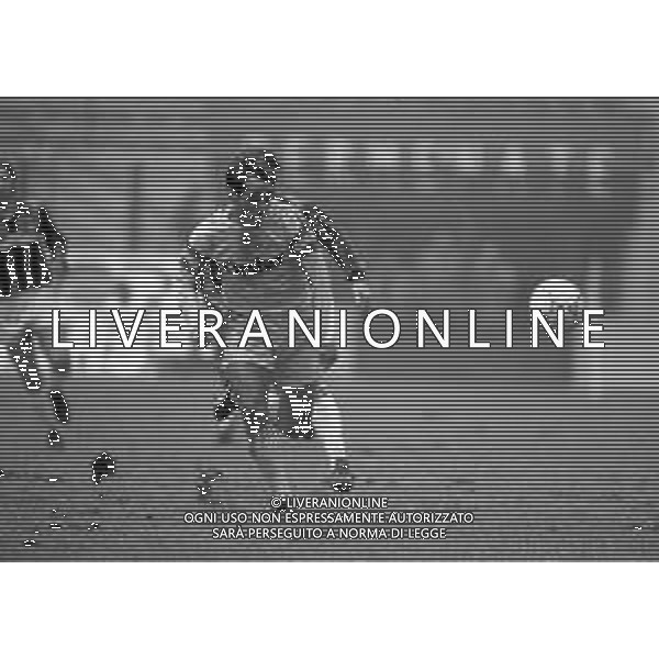 NEG-14-11-1990-MILANO-COPPA ITALIA MILAN -LECCE 3-0 NELLA FOTO PEDRO PASCULLI AG ALDO LIVERANI SAS