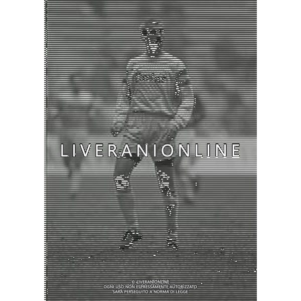 NEG-14-11-1990-MILANO-COPPA ITALIA MILAN -LECCE 3-0 NELLA FOTO PIETRO PAOLO VIRDIS AG ALDO LIVERANI SAS