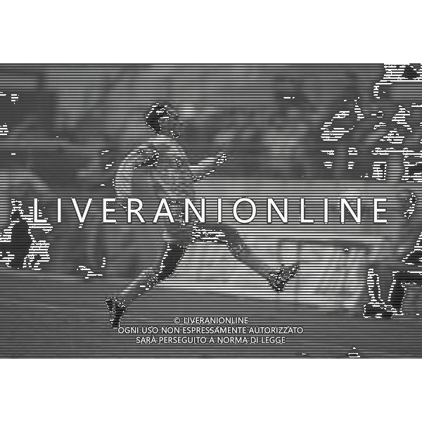 NEG-14-11-1990-MILANO-COPPA ITALIA MILAN -LECCE 3-0 NELLA FOTO PEDRO PASCULLI AG ALDO LIVERANI SAS