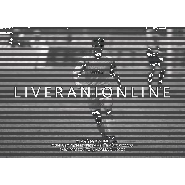 NEG-14-11-1990-MILANO-COPPA ITALIA MILAN -LECCE 3-0 NELLA FOTO AZIONE DI GIOCO AG ALDO LIVERANI SAS