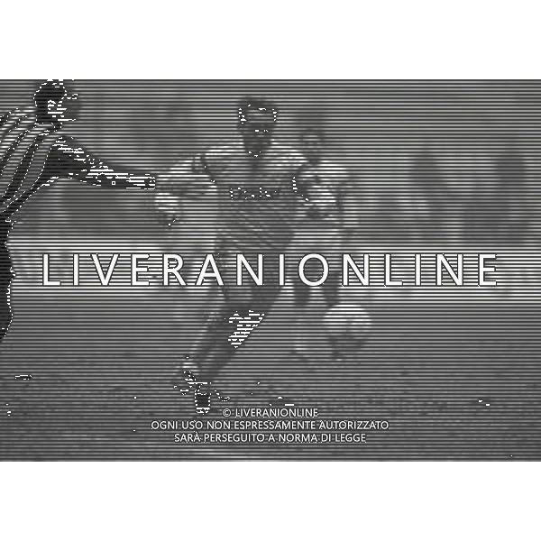 NEG-14-11-1990-MILANO-COPPA ITALIA MILAN -LECCE 3-0 NELLA FOTO PEDRO PASCULLI AG ALDO LIVERANI SAS