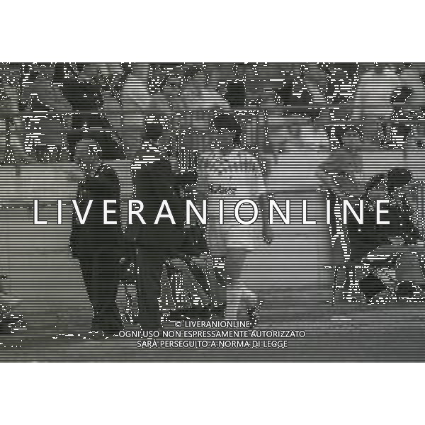 NEG-28-05-1995 MILANO-CAMPIONATO DI CALCIO SERIE A MILAN-BARI 0-1 NELLA FOTO SANDRO TOVALIERI CON GIUSEPPE MATERAZZI AG ALDO LIVERANI SAS