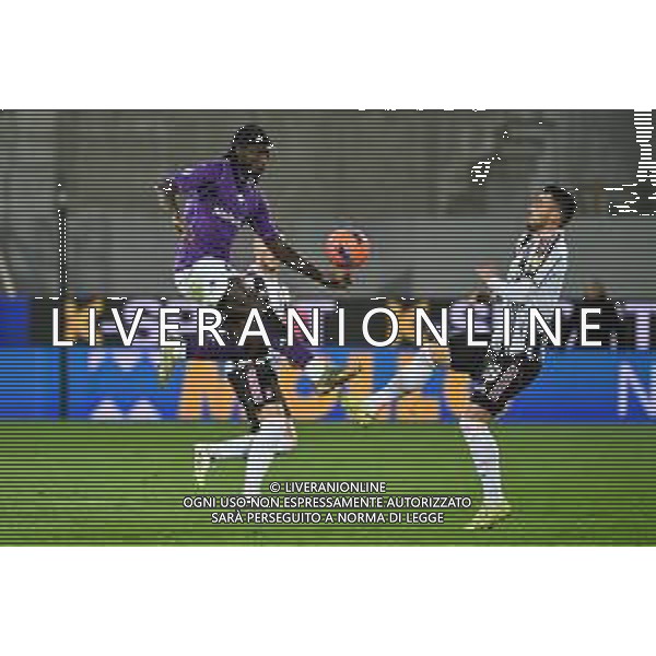 TVRG Fiorentina vs Juventus nella foto Moise Kean (Fiorentina) e Filip Kostic (Juventus) Firenze 22-11-2025 Stadio Artemio Franchi Fiorentina vs Juventus Campionato Serie A Enilive - 12a giornata foto Roberto Garavaglia/Agenzia Aldo Liverani sas