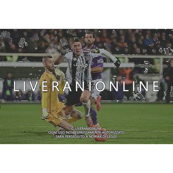 TVRG Fiorentina vs Juventus nella foto Dusan Vlahovic (Juventus) salta David De Gea (Fiorentina) ma poi non riesce a concludere a rete Firenze 22-11-2025 Stadio Artemio Franchi Fiorentina vs Juventus Campionato Serie A Enilive - 12a giornata foto Roberto Garavaglia/Agenzia Aldo Liverani sas