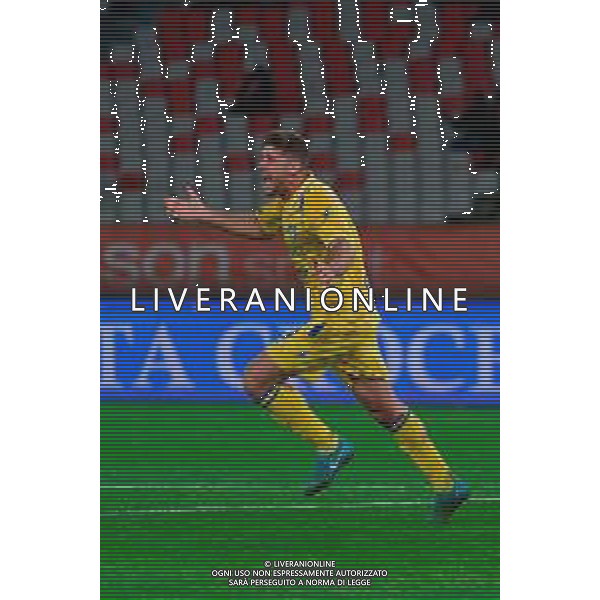 TVEM November 22, 2025 Bari, Italy - SSC Bari vs Frosinone Calcio - Italian Soccer Serie B 2025/2026 - San Nicola Stadium. In the pic: Gabriele Bracaglia of Frosinone Calcio celebrates after scoring a goal ©TVEM Emmanuele Mastrodonato - AGENZIA ALDO LIVERANI SAS