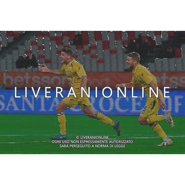 TVEM November 22, 2025 Bari, Italy - SSC Bari vs Frosinone Calcio - Italian Soccer Serie B 2025/2026 - San Nicola Stadium. In the pic: Gabriele Bracaglia of Frosinone Calcio celebrates after scoring a goal ©TVEM Emmanuele Mastrodonato - AGENZIA ALDO LIVERANI SAS