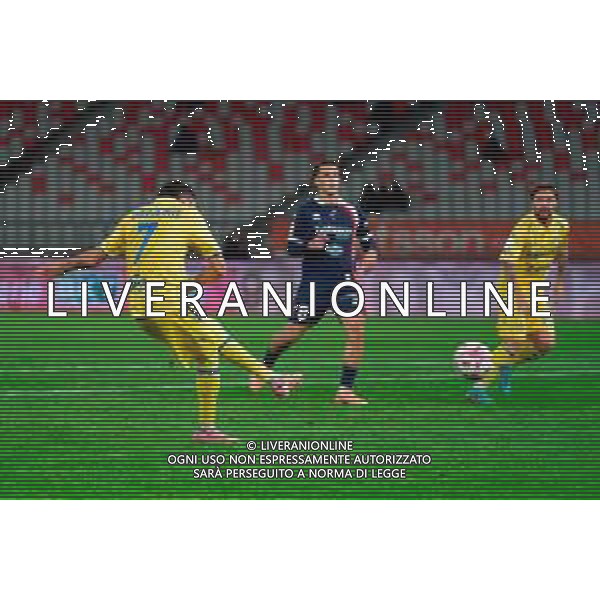 TVEM November 22, 2025 Bari, Italy - SSC Bari vs Frosinone Calcio - Italian Soccer Serie B 2025/2026 - San Nicola Stadium. In the pic: Farès Ghedjemis of Frosinone Calcio scores a goal of 1-3 ©TVEM Emmanuele Mastrodonato - AGENZIA ALDO LIVERANI SAS