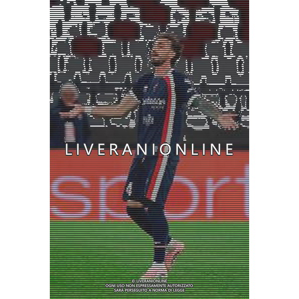 TVEM November 22, 2025 Bari, Italy - SSC Bari vs Frosinone Calcio - Italian Soccer Serie B 2025/2026 - San Nicola Stadium. In the pic: Gaetano Castrovilli of SSC Bari celebrates after scoring a goal ©TVEM Emmanuele Mastrodonato - AGENZIA ALDO LIVERANI SAS