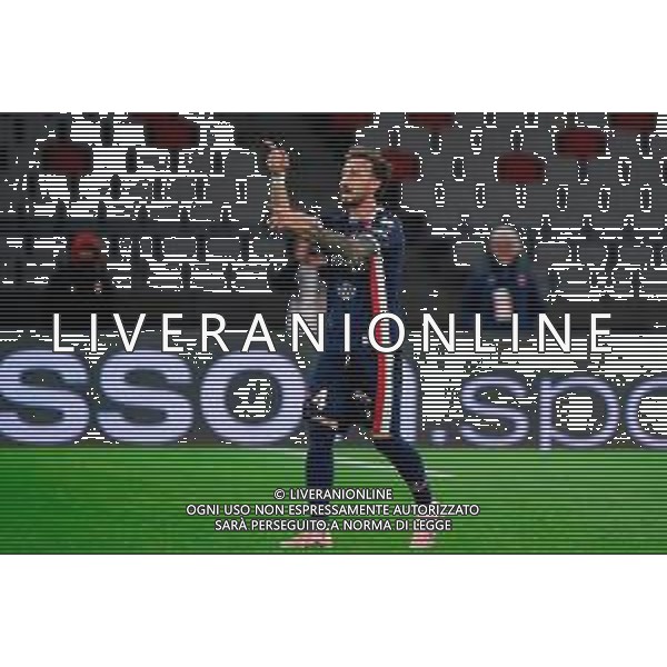 TVEM November 22, 2025 Bari, Italy - SSC Bari vs Frosinone Calcio - Italian Soccer Serie B 2025/2026 - San Nicola Stadium. In the pic: Gaetano Castrovilli of SSC Bari celebrates after scoring a goal ©TVEM Emmanuele Mastrodonato - AGENZIA ALDO LIVERANI SAS