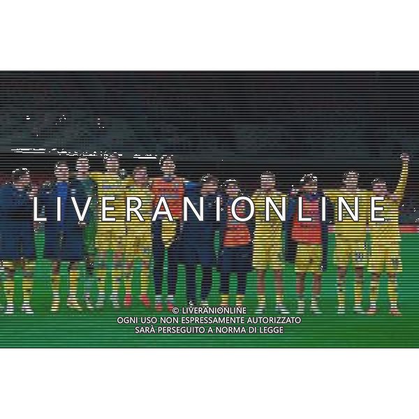 TVEM November 22, 2025 Bari, Italy - SSC Bari vs Frosinone Calcio - Italian Soccer Serie B 2025/2026 - San Nicola Stadium. In the pic: players of Frosinone Calcio celebrates the victory -TVEM Emmanuele Mastrodonato - AGENZIA ALDO LIVERANI SAS