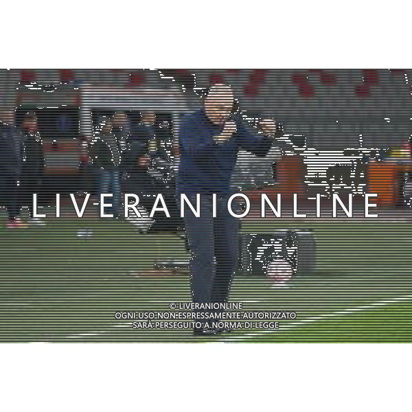 TVEM November 22, 2025 Bari, Italy - SSC Bari vs Frosinone Calcio - Italian Soccer Serie B 2025/2026 - San Nicola Stadium. In the pic: coach Massimiliano Alvini of Frosinone Calcio celebrates the victory -TVEM Emmanuele Mastrodonato - AGENZIA ALDO LIVERANI SAS