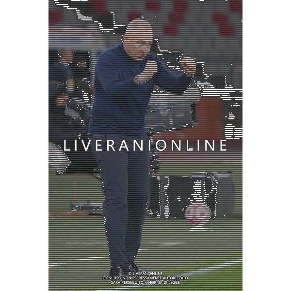 TVEM November 22, 2025 Bari, Italy - SSC Bari vs Frosinone Calcio - Italian Soccer Serie B 2025/2026 - San Nicola Stadium. In the pic: coach Massimiliano Alvini of Frosinone Calcio celebrates the victory -TVEM Emmanuele Mastrodonato - AGENZIA ALDO LIVERANI SAS