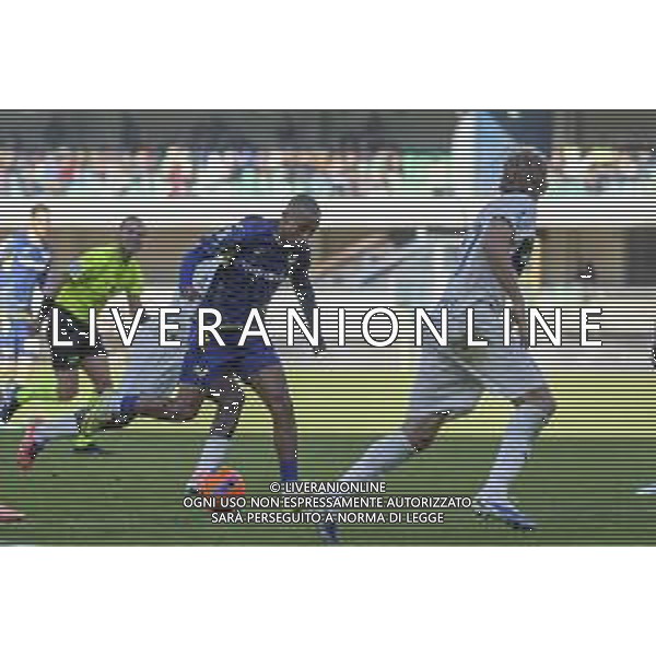 Rafik Belghali of Hellas Verona FC play the ball during Hellas Verona FC vs Parma Calcio FC, 12° Serie A Enilive 2025-26 game at Marcantonio Bentegodi stadium in Verona (VR), Italy, on November 23, 2025. (Photo by Davide Casentini) AG ALDO LIVERANI SAS