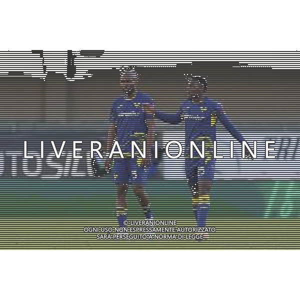 Hellas Verona players expresses disappointment after Matteo Pellegrino of Parma AC goal during Hellas Verona FC vs Parma Calcio FC, 12° Serie A Enilive 2025-26 game at Marcantonio Bentegodi stadium in Verona (VR), Italy, on November 23, 2025. (Photo by Davide Casentini) AG ALDO LIVERANI SAS