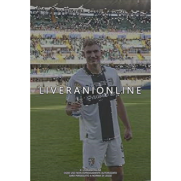Matteo Pellegrino of Parma AC celebrate the victory at the end of Hellas Verona FC vs Parma Calcio FC, 12° Serie A Enilive 2025-26 game at Marcantonio Bentegodi stadium in Verona (VR), Italy, on November 23, 2025. (Photo by Davide Casentini) AG ALDO LIVERANI SAS