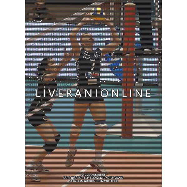 TORINO 03/03/2006 FINALI DI COPPA CEV FEMMINILE BIG MAT KERAKOL CHIERI-UNIVERSIDAD DE BURGOS NELLA FOTO KIRILLOVA IRINA PH GIGI ARCAINI/AG.ALDO LIVERANI