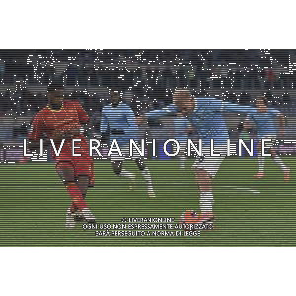 Lazio vs Lecce Campionato Serie A Enilive - 12 Giornata Stadio Olimpico - Roma 23-11-2025 nella foto Isaksen e Gaspar Foto Federico Gaetano - ag Aldo liverani- AGENZIA ALDO LIVERANI SAS