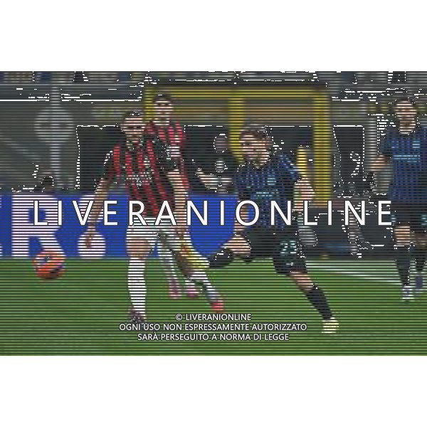 Inter vs Milan nella foto Adrien Rabiot (Milan) e Nicolò Barella (Inter) Milano 23-11-2025 Stadio Giuseppe Meazza - San Siro Inter vs Milan Campionato Serie A Enilive - 12a giornata foto Roberto Garavaglia/Agenzia Aldo Liverani sas