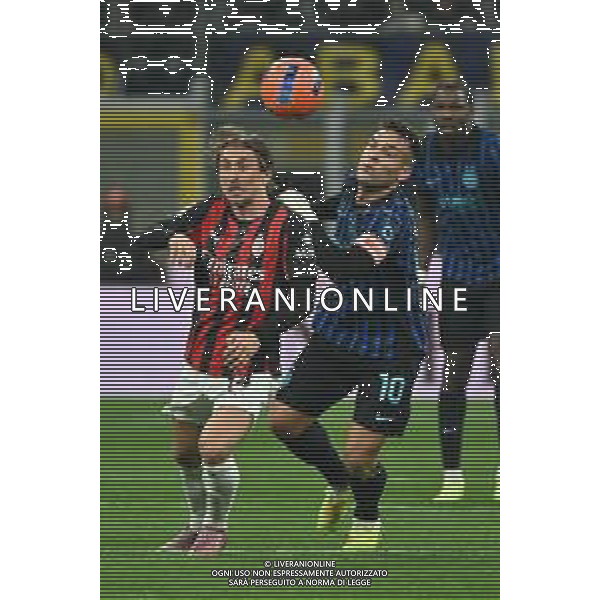 Inter vs Milan nella foto Luka Modric (Milan) e Lautaro Martinez (Inter) Milano 23-11-2025 Stadio Giuseppe Meazza - San Siro Inter vs Milan Campionato Serie A Enilive - 12a giornata foto Roberto Garavaglia/Agenzia Aldo Liverani sas