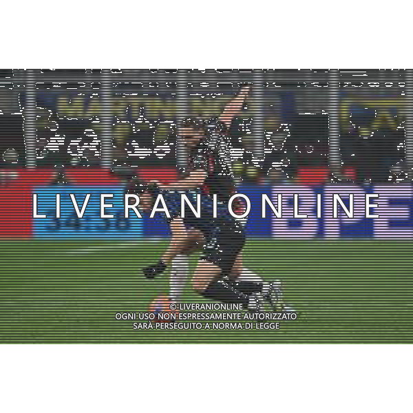 Inter vs Milan nella foto Carlos Augusto (Inter) e Adrien Rabiot (Milan) Milano 23-11-2025 Stadio Giuseppe Meazza - San Siro Inter vs Milan Campionato Serie A Enilive - 12a giornata foto Roberto Garavaglia/Agenzia Aldo Liverani sas