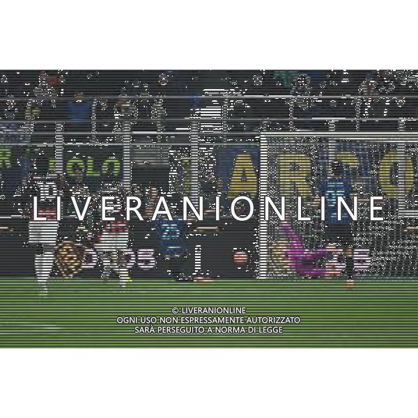 Inter vs Milan nella foto Christian Mate Pulisic (Milan), coperto, segna il gol dell\'1 a 0 Milano 23-11-2025 Stadio Giuseppe Meazza - San Siro Inter vs Milan Campionato Serie A Enilive - 12a giornata foto Roberto Garavaglia/Agenzia Aldo Liverani sas