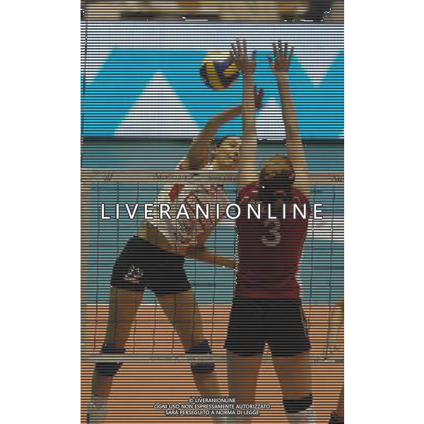 TORINO 03/03/2006 FINALI DI COPPA CEV FEMMINILE SCAVOLINI PESARO-BALAKOVSKAIA BALAKOVO NELLA FOTO TAVAREZ SHEILLA PH GIGI ARCAINI/AG.ALDO LIVERANI
